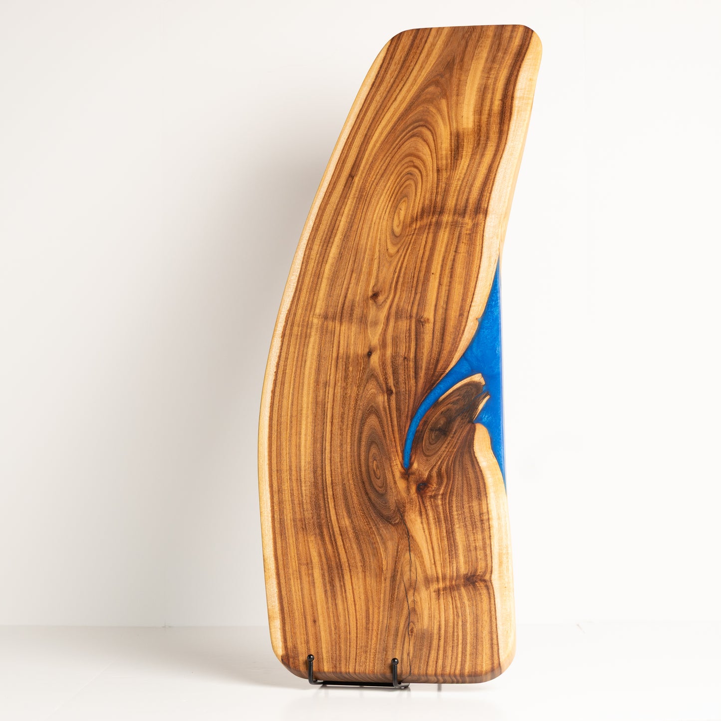 Large Willow Acacia Serving Board with Blue Highlight