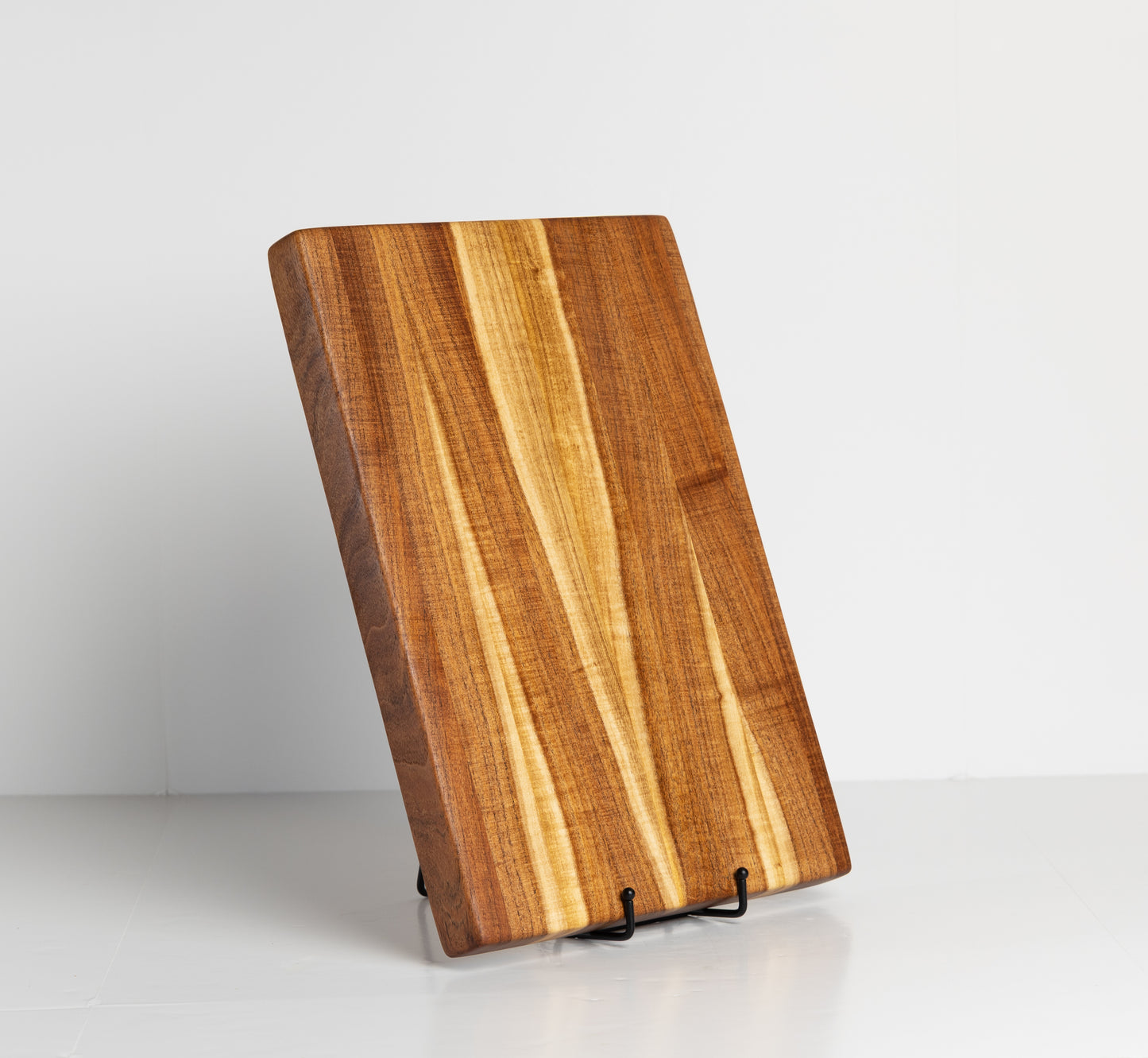Willow Acacia Edge Grain Cutting Board