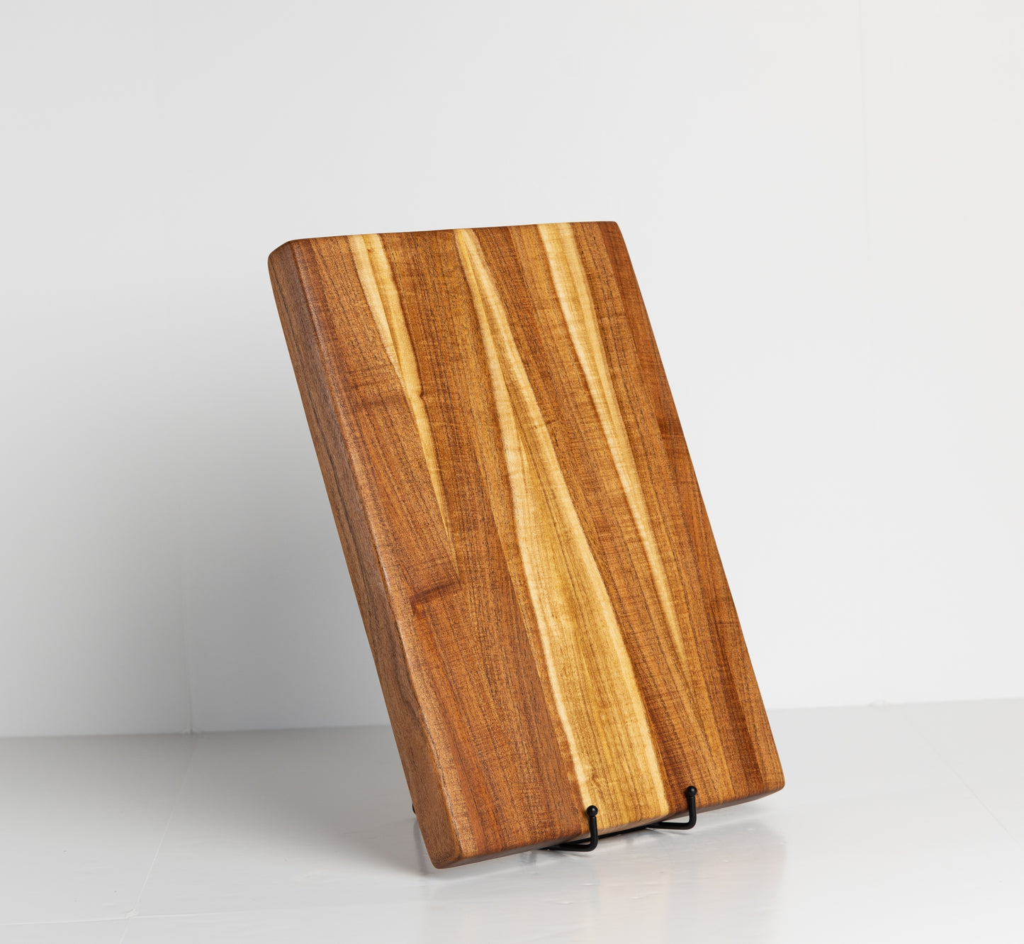 Willow Acacia Edge Grain Cutting Board