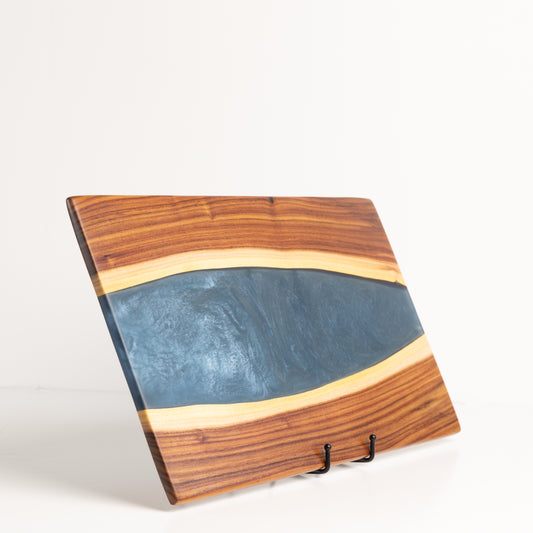 Willow Acacia Charcuterie Board - Royal Blue