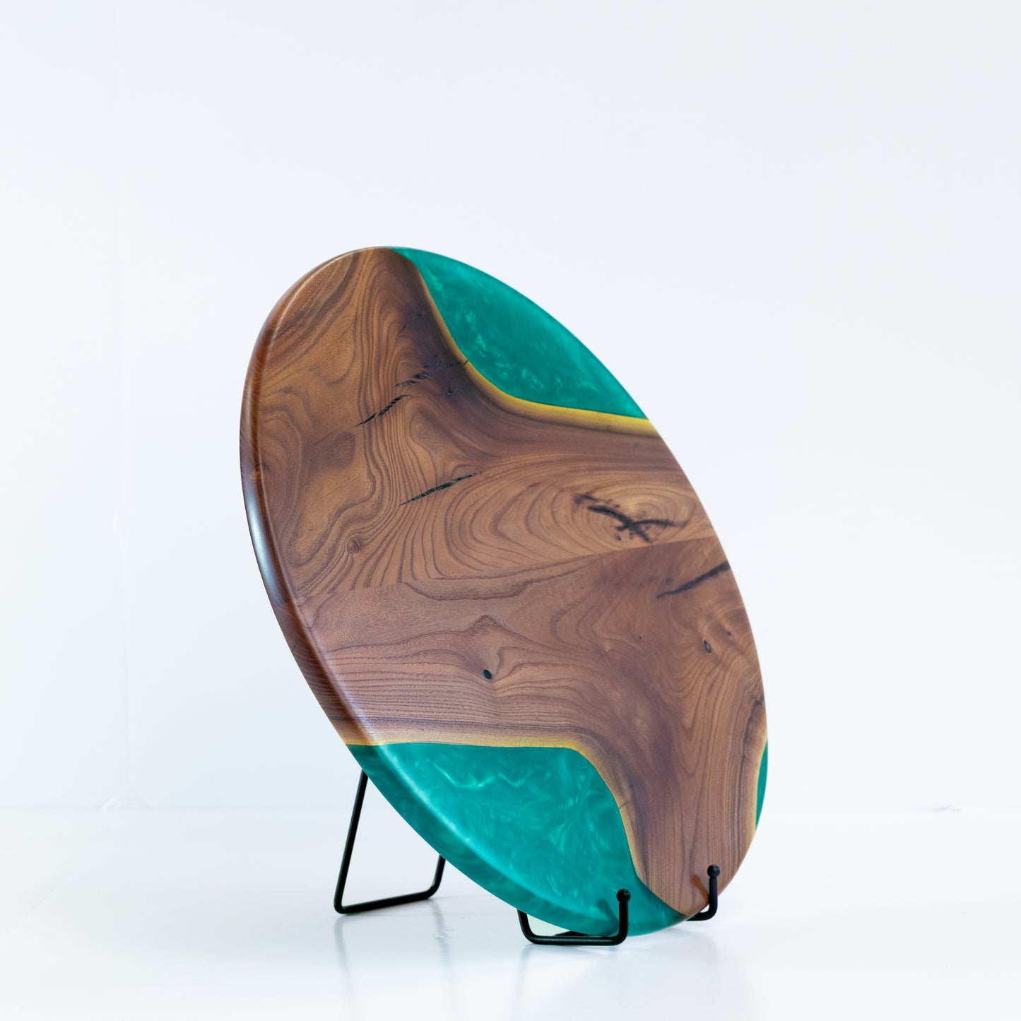 Round Chinese Elm Charcuterie Board - Forest Green